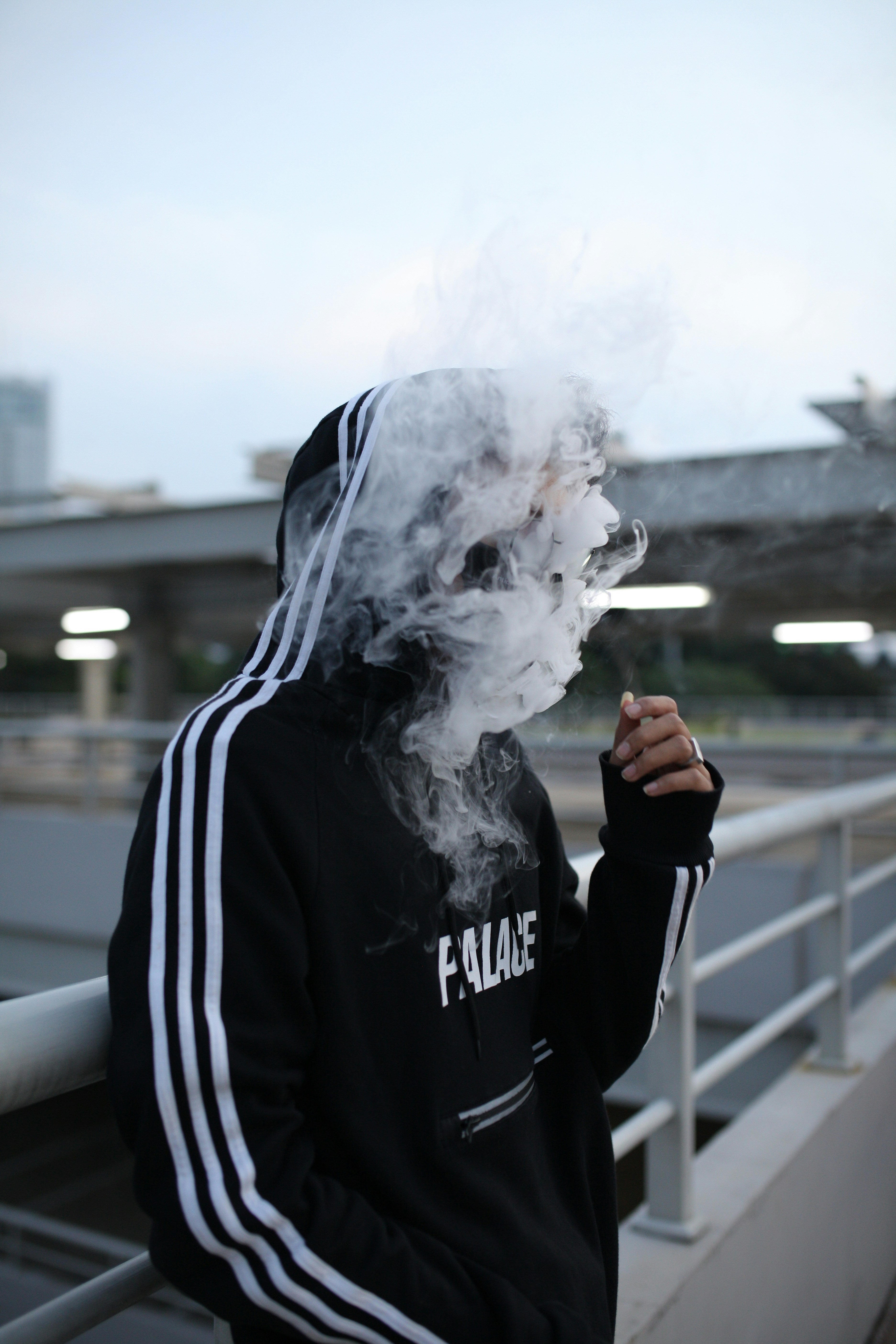 Ist 9H-HHC legal? Rechtslage & Fakten 2025  Happy Flower