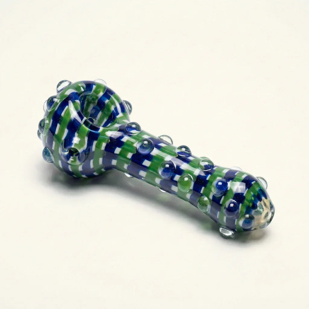 Hand-blown glass pipe – close-up view of the quality