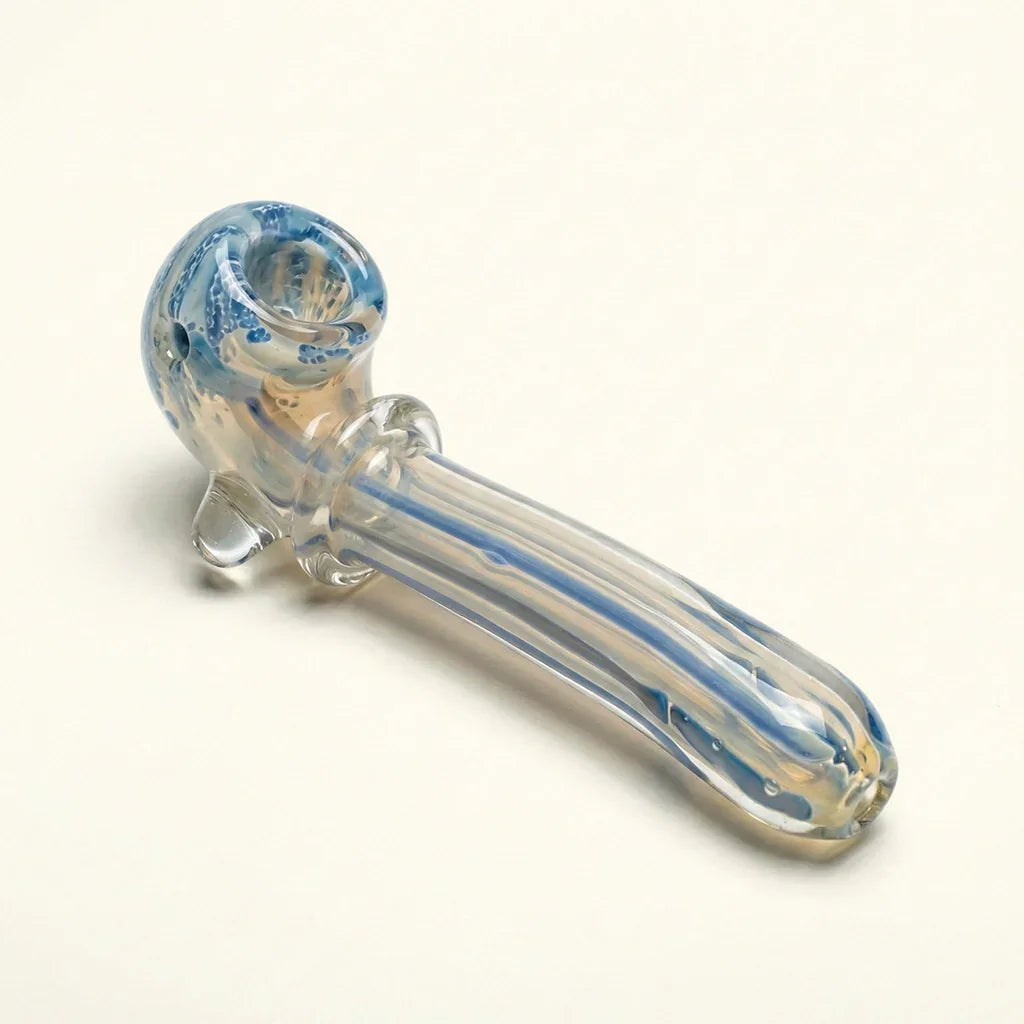 Hand-blown glass pipe – close-up view of the quality