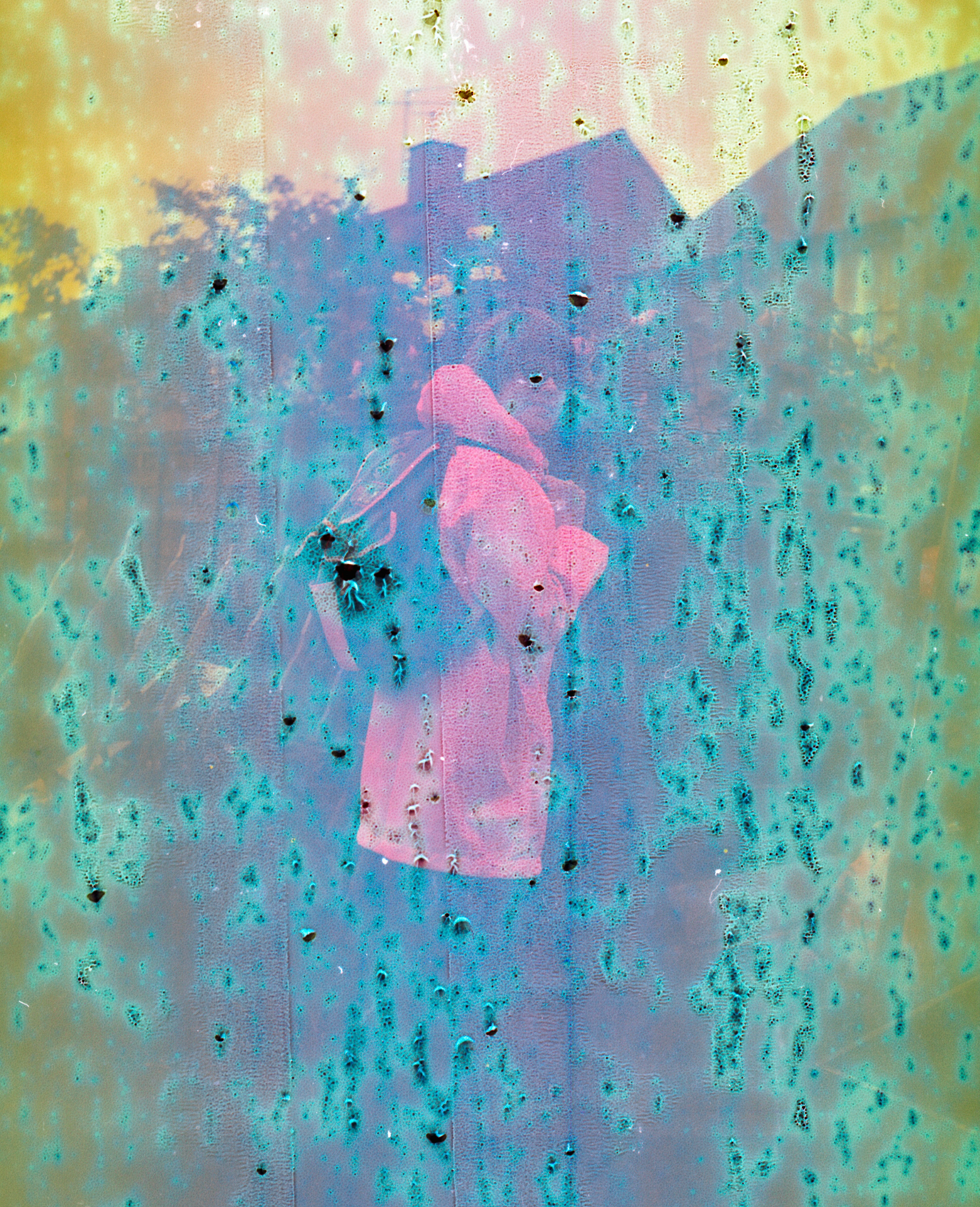 Vergleich von 1BP-LSD und 1FE-LSD auf Blottern mit chemischen Strukturformeln