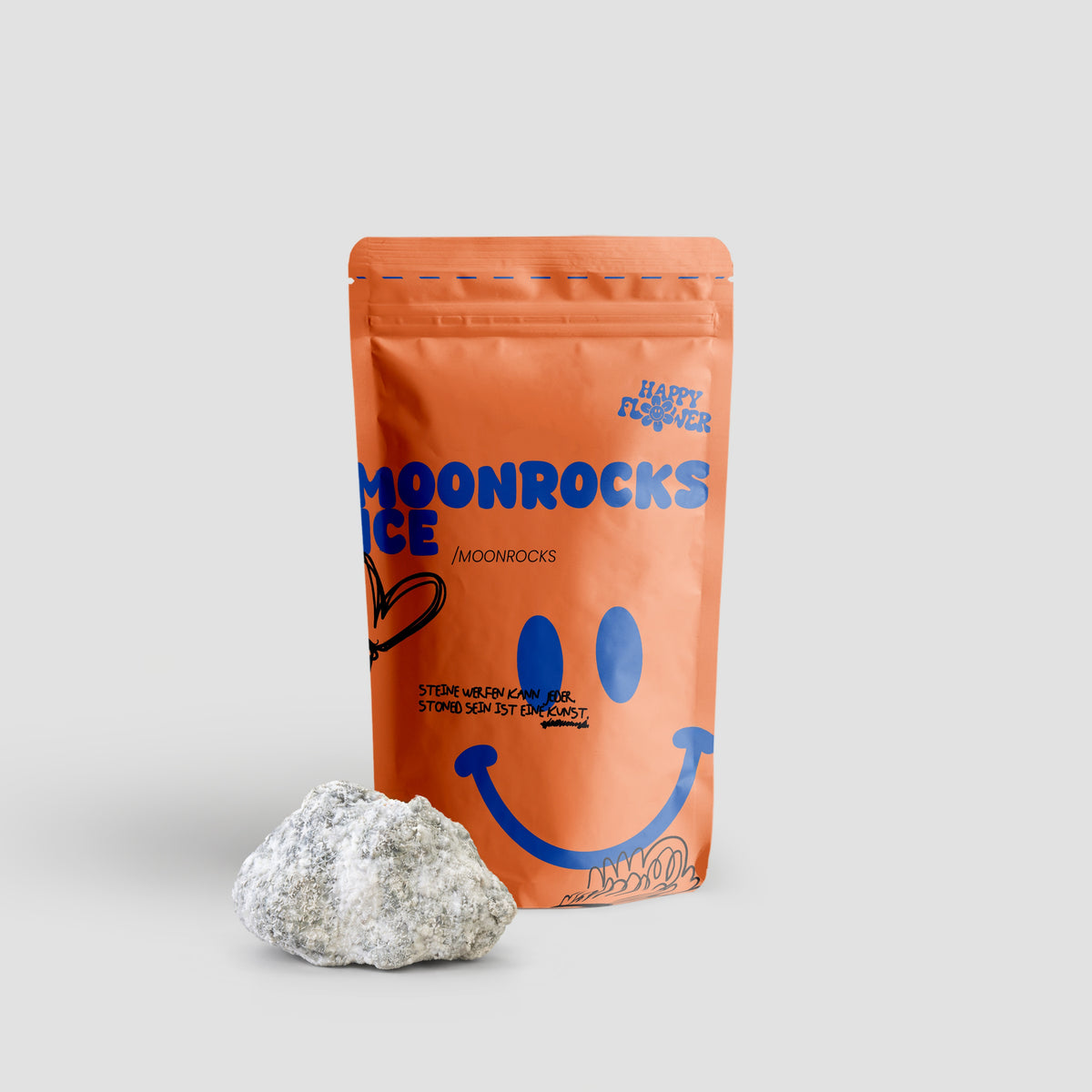 Happy Flower Moonrocks Ice in korallfarbener Standbeutel-Verpackung mit einem weiß beschichteten Moonrock im Vordergrund auf hellem Hintergrund.
